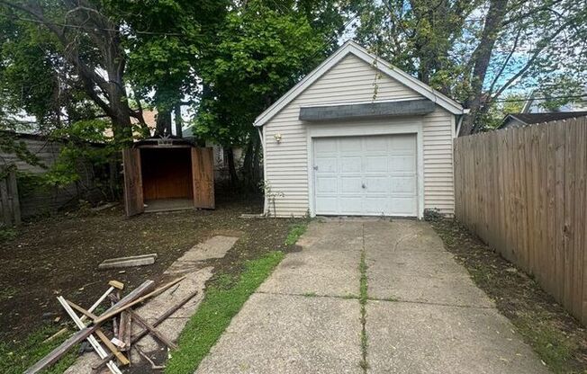 1209 E 167 ST
