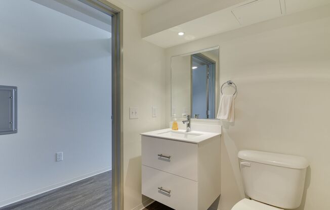 Studio, 1 bath, 291 sqft, $1,030, Unit 308