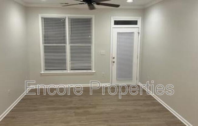 800 W SAVANNAH RDG RD