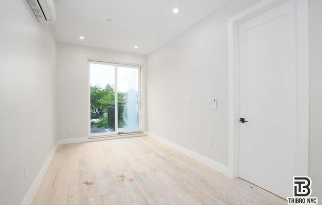 2 beds, 2 baths, $4,795, Unit 2E