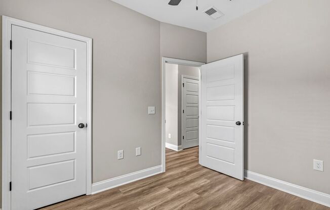 3 beds, 3 baths, 1,325 sqft, $1,495, Unit Trenton Commons # 2203