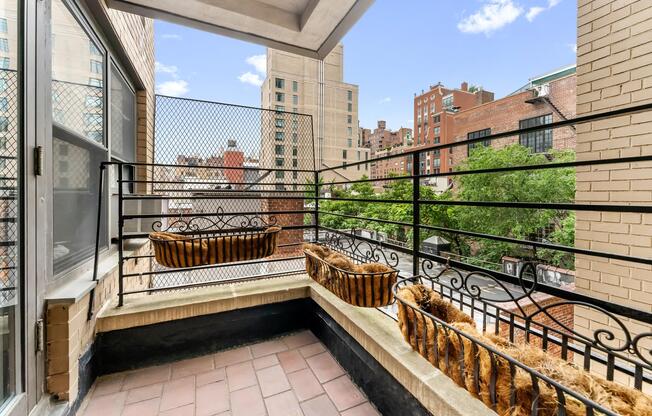 177 E 77 ST