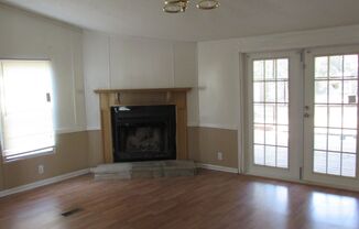 3 beds, 2 baths, $1,300