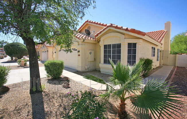 7721 W TONTO DR