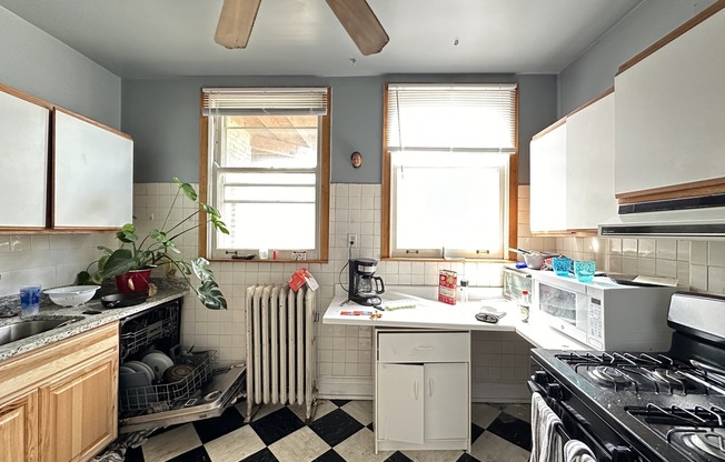 1398 ROSEMONT