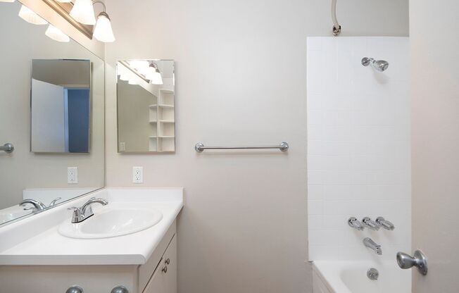 Studio, 1 bath, $2,195, Unit 25-12