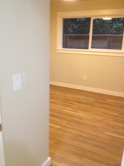 2 beds, 1 bath, $1,995, Unit 10