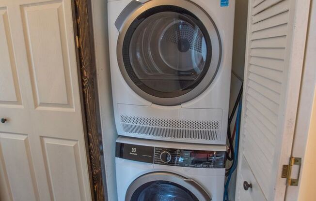 1 bed, 1 bath, 674 sqft, $1,520, Unit 308