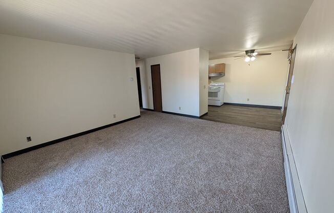 2 beds, 1 bath, 970 sqft, $1,299, Unit FB   2135