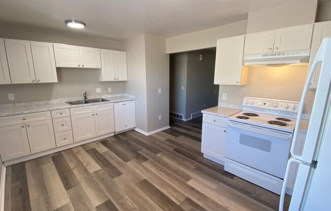 5 beds, 2 baths, 1,825 sqft, $2,150, Unit 14030 E 22nd Pl