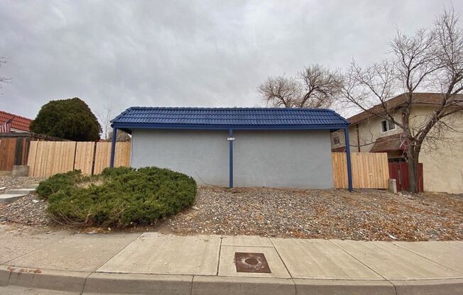 2 beds, 1 bath, 825 sqft, $1,200, Unit Unit 3
