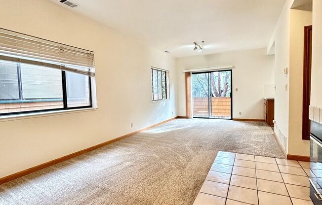 Townhouse Style 2 bedroom/ 1.5 Bath Apartment Available NOW, near Ralston Ave!