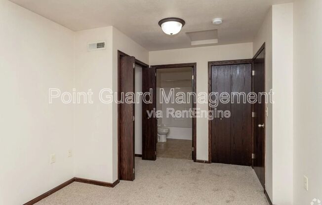112 S BLAUVELT AVE