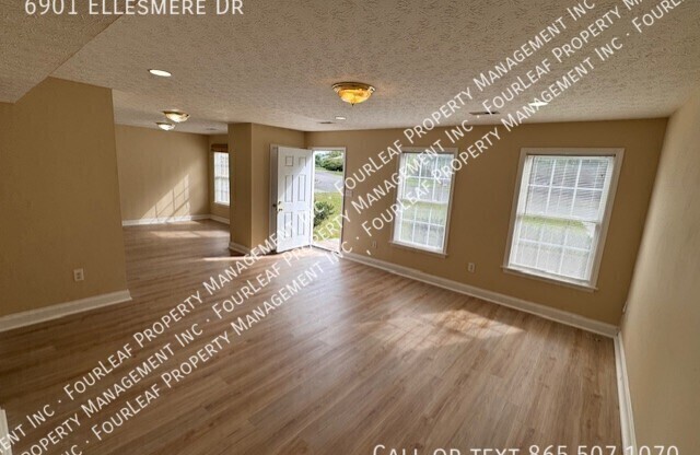 6901 ELLESMERE DR