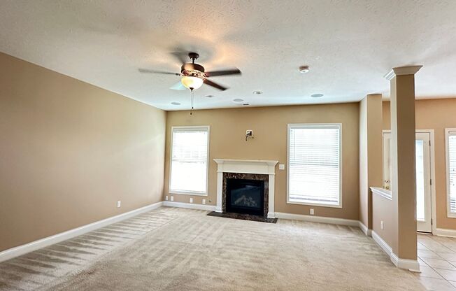 Beautiful, Spacious 3 BR House! All Electric, Walk-In Closets, Kitchen Island, Attached Garage, Patio