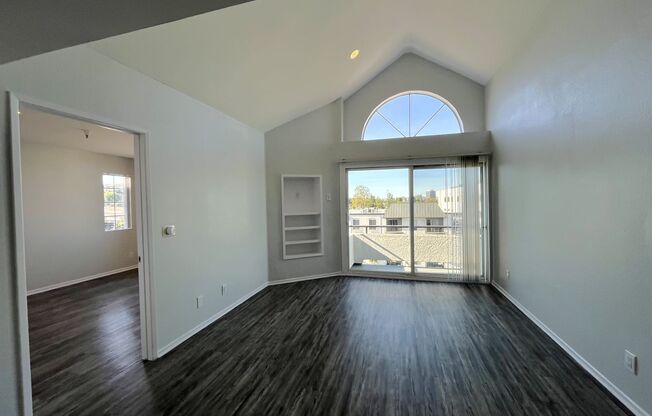 2 beds, 2 baths, 1,100 sqft, $2,611, Unit 403