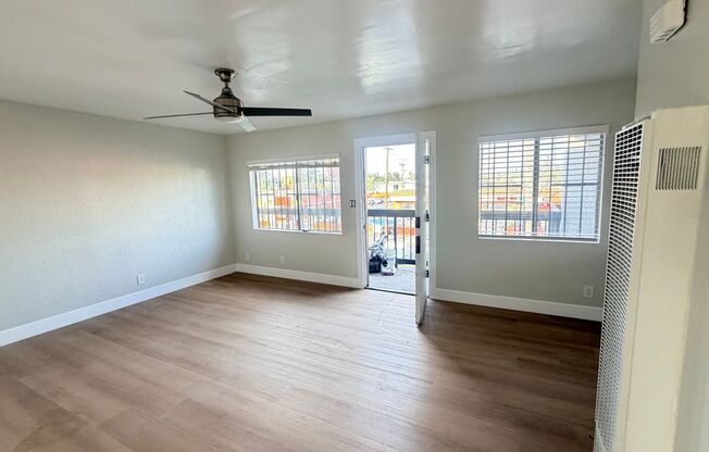 11308 S Figueroa St