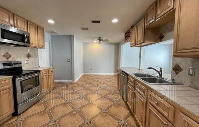 12813 STARLING DR