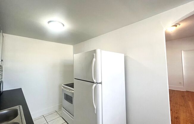 Studio, 1 bath, $1,700, Unit 1319-305