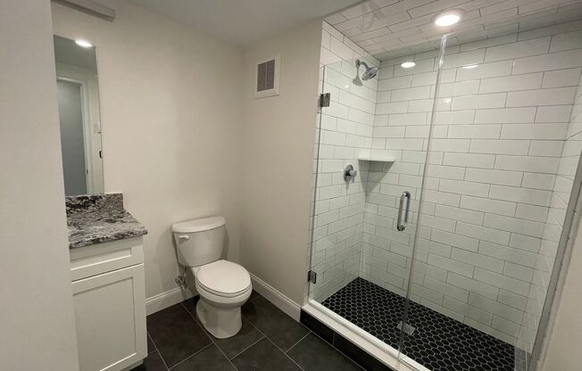 2 beds, 1 bath, 723 sqft, $2,750, Unit 101