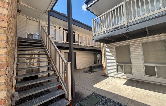 1165 Edgewood (12 Plex Cambridge Apartments)
