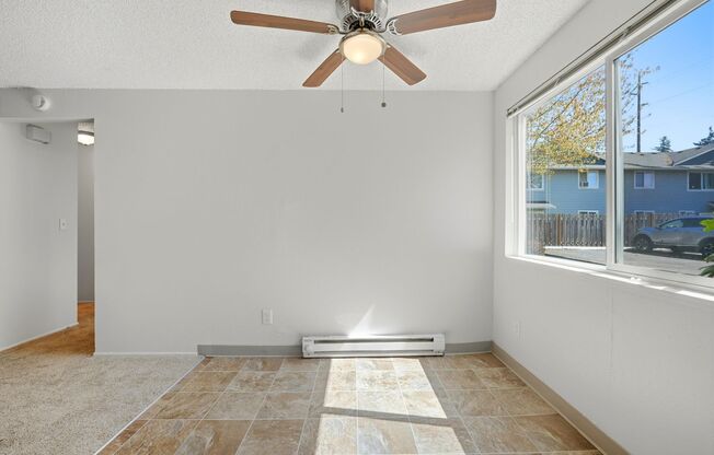 2 beds, 1 bath, 1,000 sqft, $1,350, Unit 31