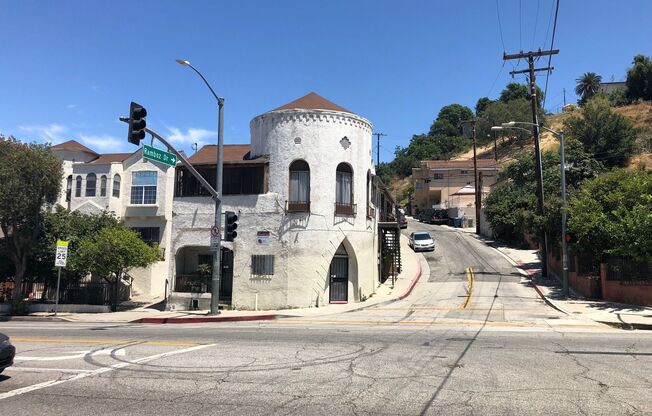 3500 AND 3502 CITY TERRACE DR