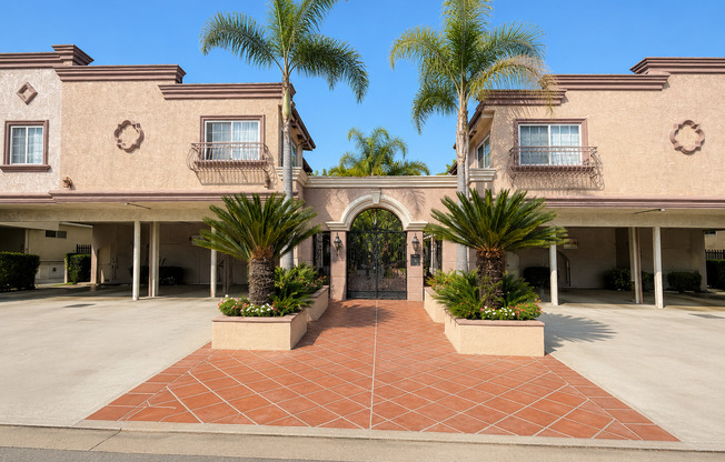 3608 Keystone Ave, #4