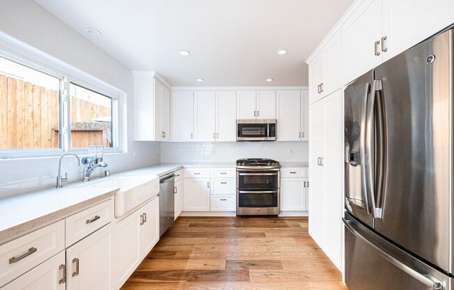 Prime Location 3 bedroom Townhome with Central A/C & Heat. Laundry in unit. Side-by-Side parking.