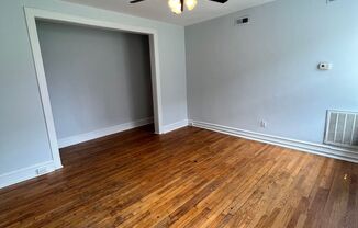 3 beds, 1 bath, $1,800, Unit Apt. 31