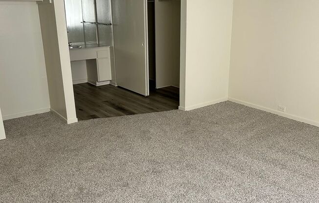 Governors Square Apartments