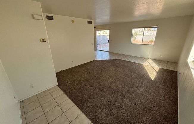 Charming 3Bed/2.5Bath/2Car home located in Summerlin