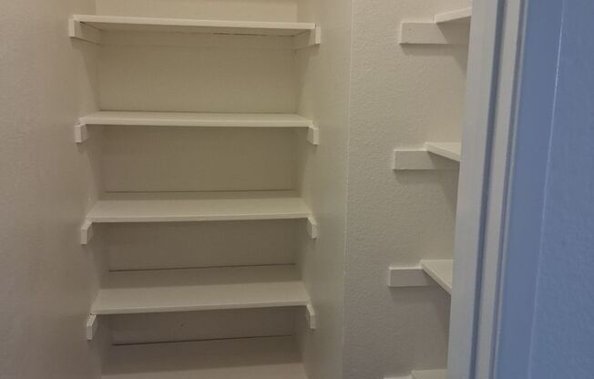 1 bed, 1 bath, 665 sqft, $2,000, Unit 126