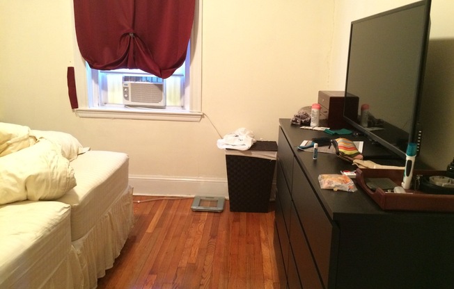 1 bed, 1 bath, 648 sqft, $2,500, Unit 03-005