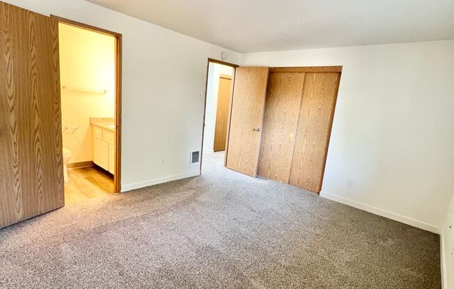 3 beds, 2.5 baths, 1,500 sqft, $2,035, Unit C-02