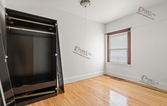 3 beds, 1 bath, $2,795