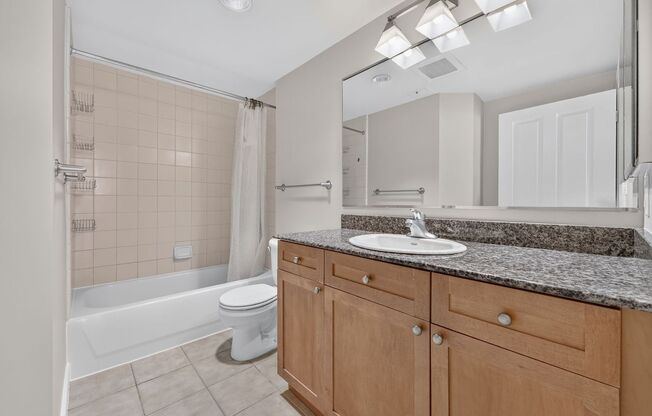 2 beds, 2 baths, $3,200, Unit Unit 806
