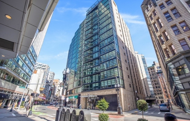 3 beds, 2 baths, 1,710 sqft, $12,000, Unit 1002