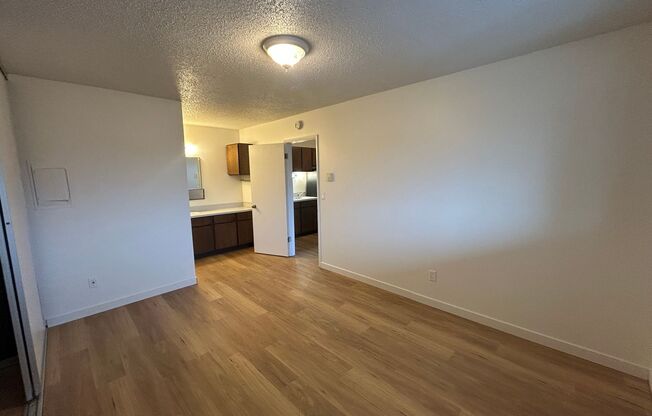 #379 PRESCOTT APARTMENTS