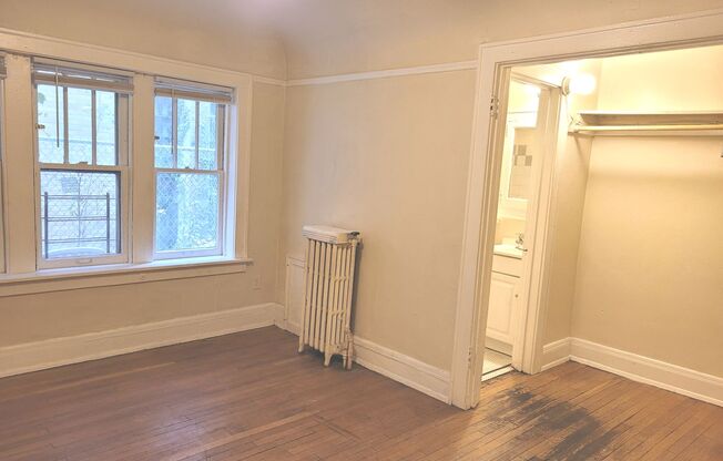 Studio, 1 bath, $775, Unit 103