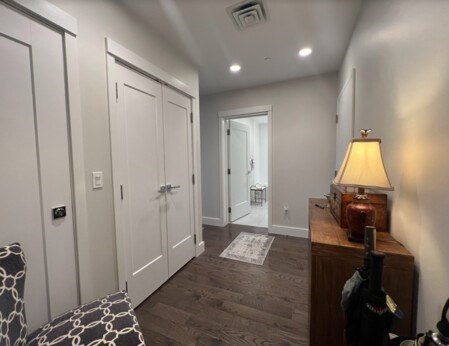 2 beds, 2 baths, 1,200 sqft, $4,500, Unit 414