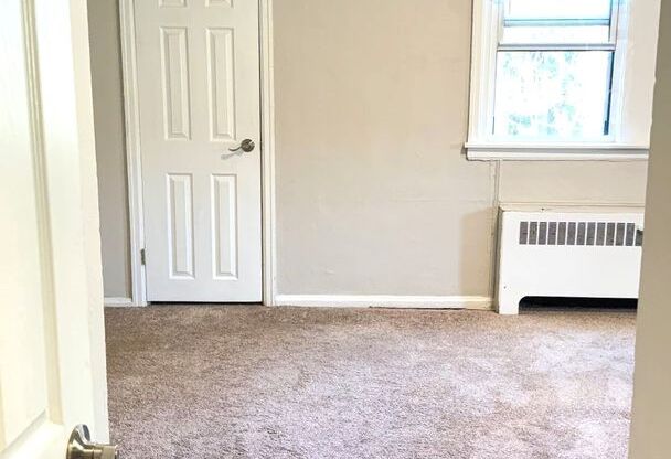 1 bed, 1 bath, 800 sqft, $1,295, Unit Unit 9-D