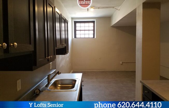 2 beds, 1 bath, 1,119 sqft, $985, Unit 018