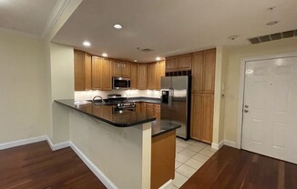 2 beds, 2 baths, 1,000 sqft, $2,500, Unit 8