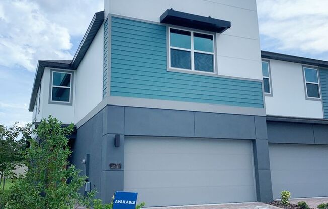 Luxury style townhome for rent in Winter Park