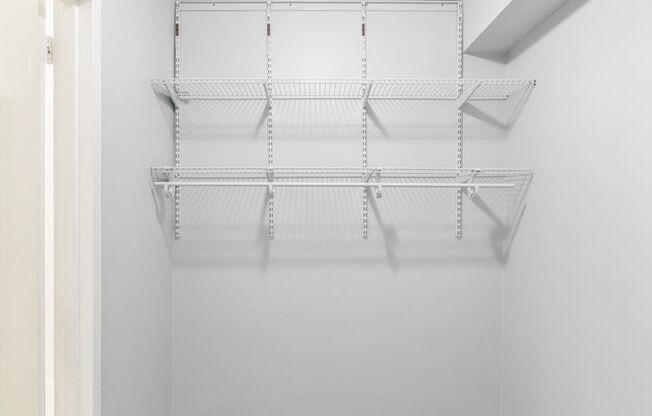 Studio, 1 bath, 405 sqft, $1,675, Unit 805