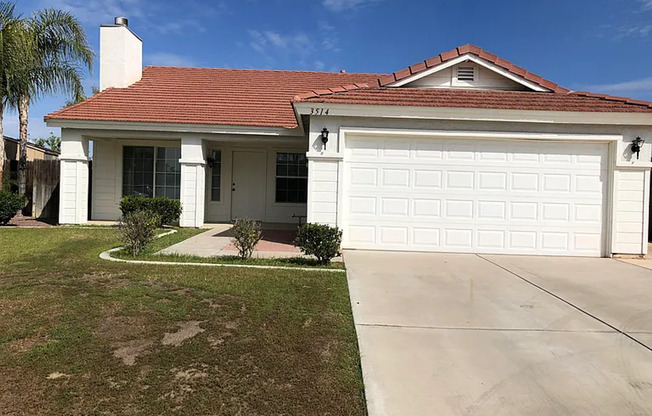 Fantastic Home Located In Rosedale!