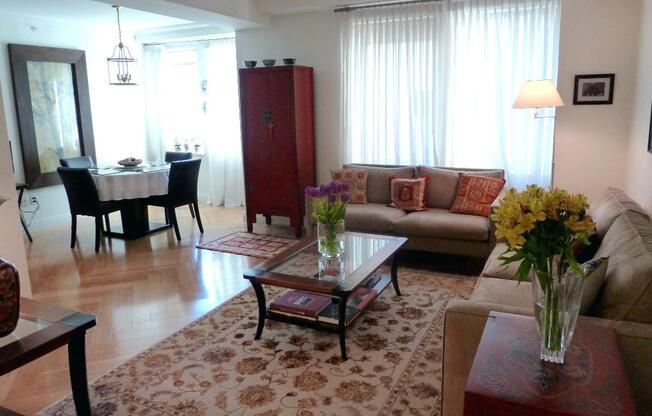 1 bed, 1.5 baths, 830 sqft, $9,000, Unit 1717