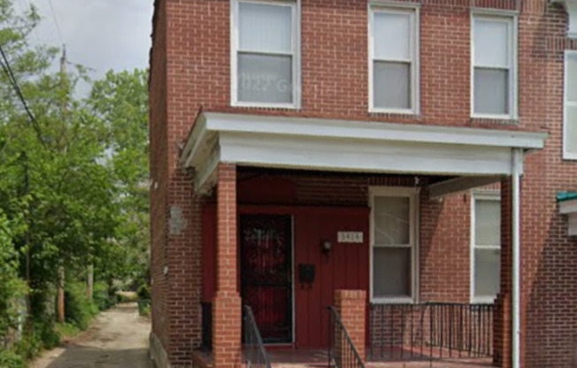 3414 W FRANKLIN ST