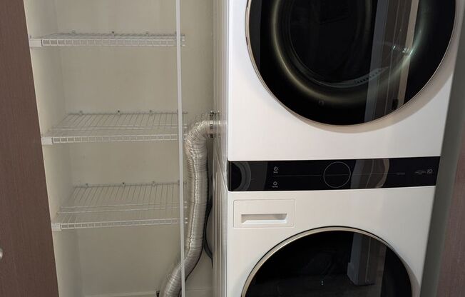 1 bed, 1 bath, 610 sqft, $1,695, Unit A207